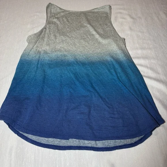a.n.a Gray to Blue Ombre Sequin Tank Top - Picture 4 of 4